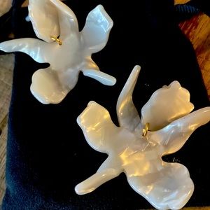 Lele sadoughi mother of pearl earrings